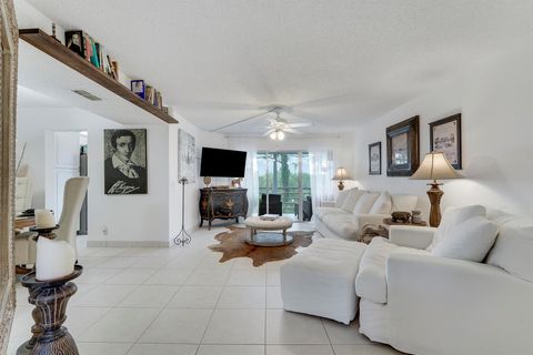 3755 Via Poinciana 405 Greenacres FL 33467