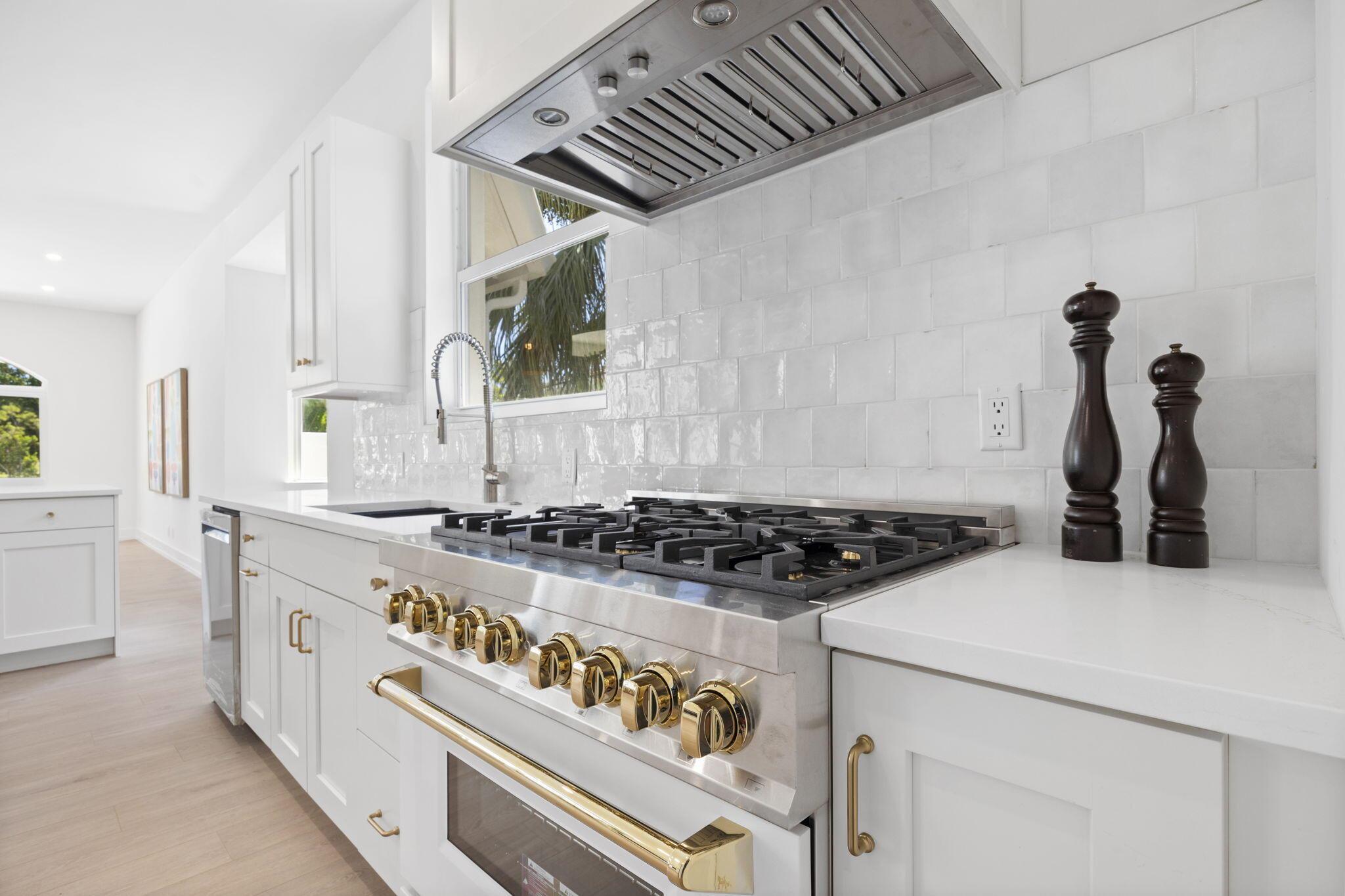 GOLF VILLAGE AT ADMIRALS - Residential