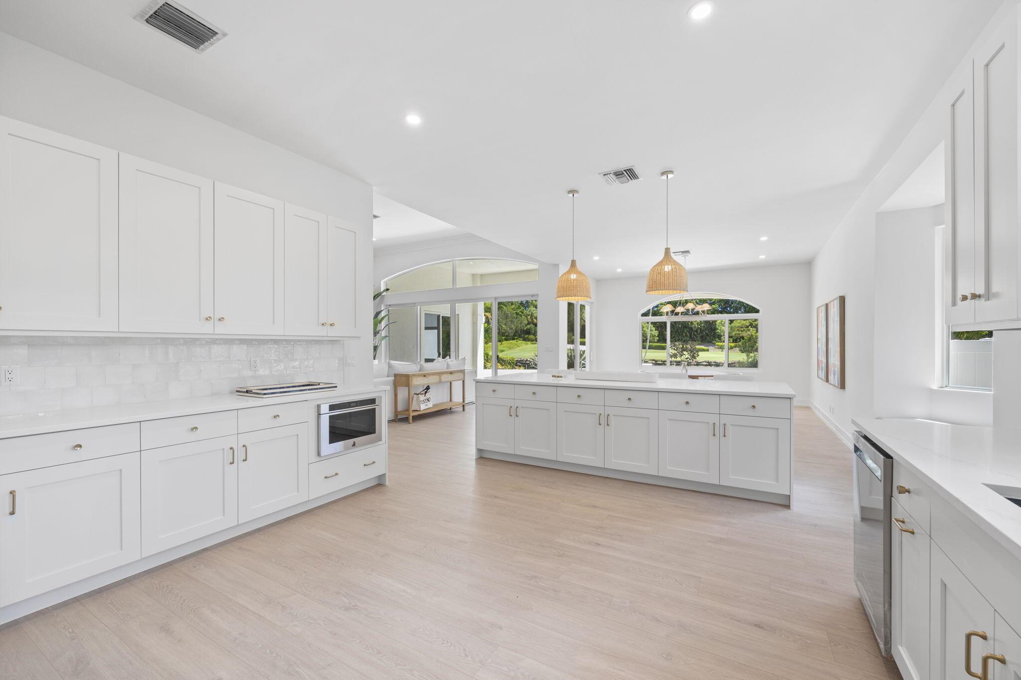 GOLF VILLAGE AT ADMIRALS - Residential