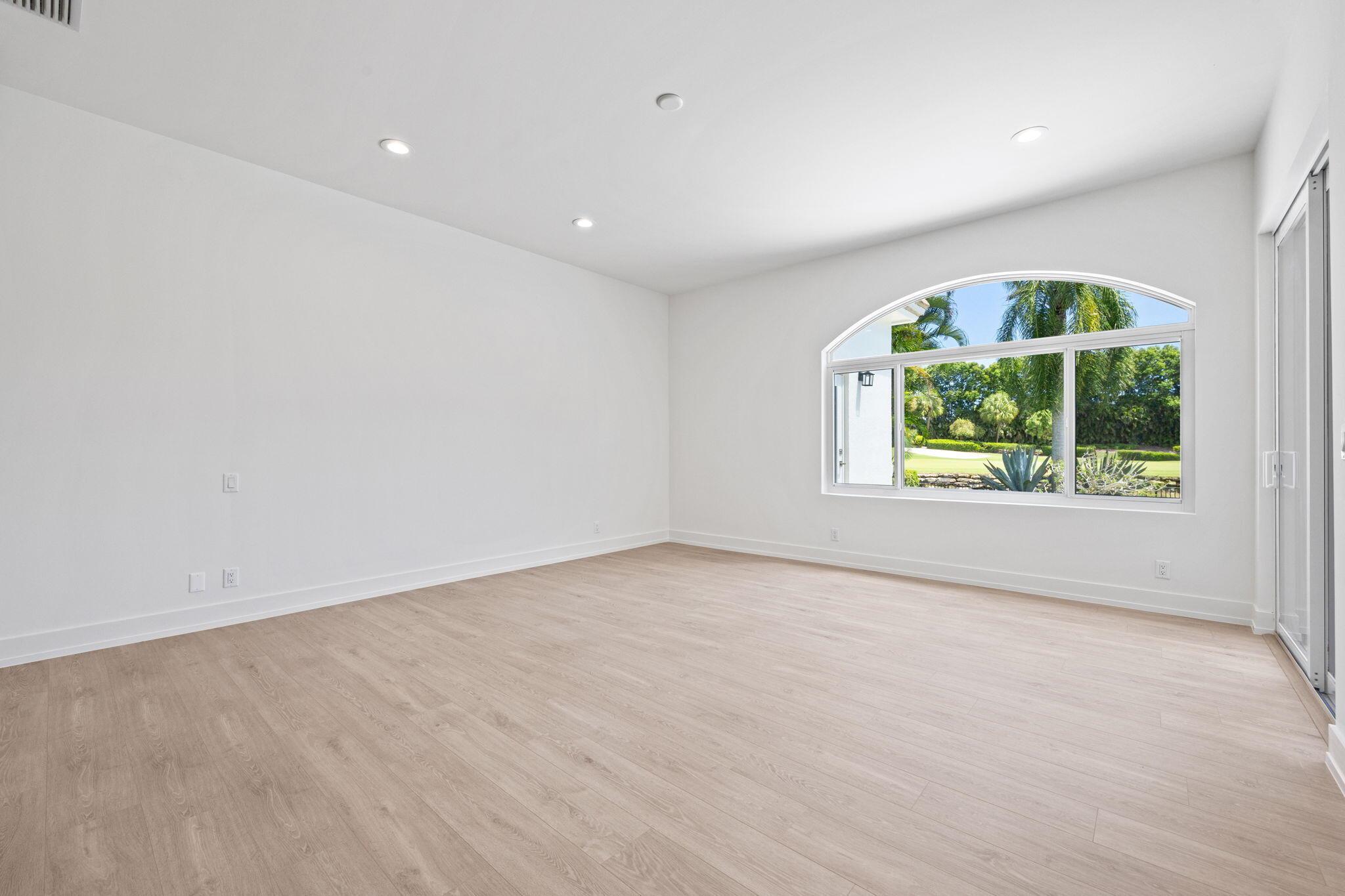 GOLF VILLAGE AT ADMIRALS - Residential