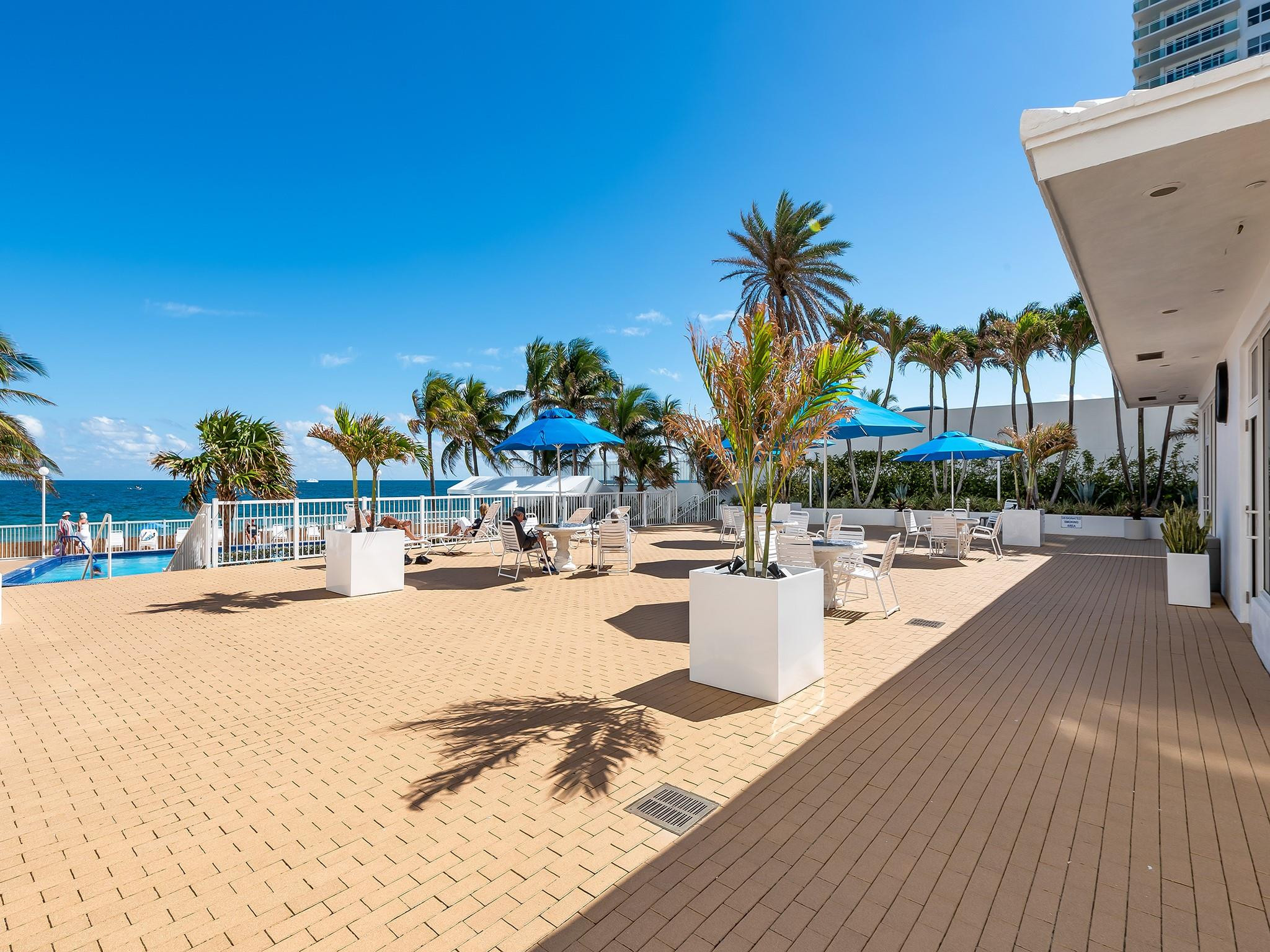 OCEAN SUMMIT - Residential