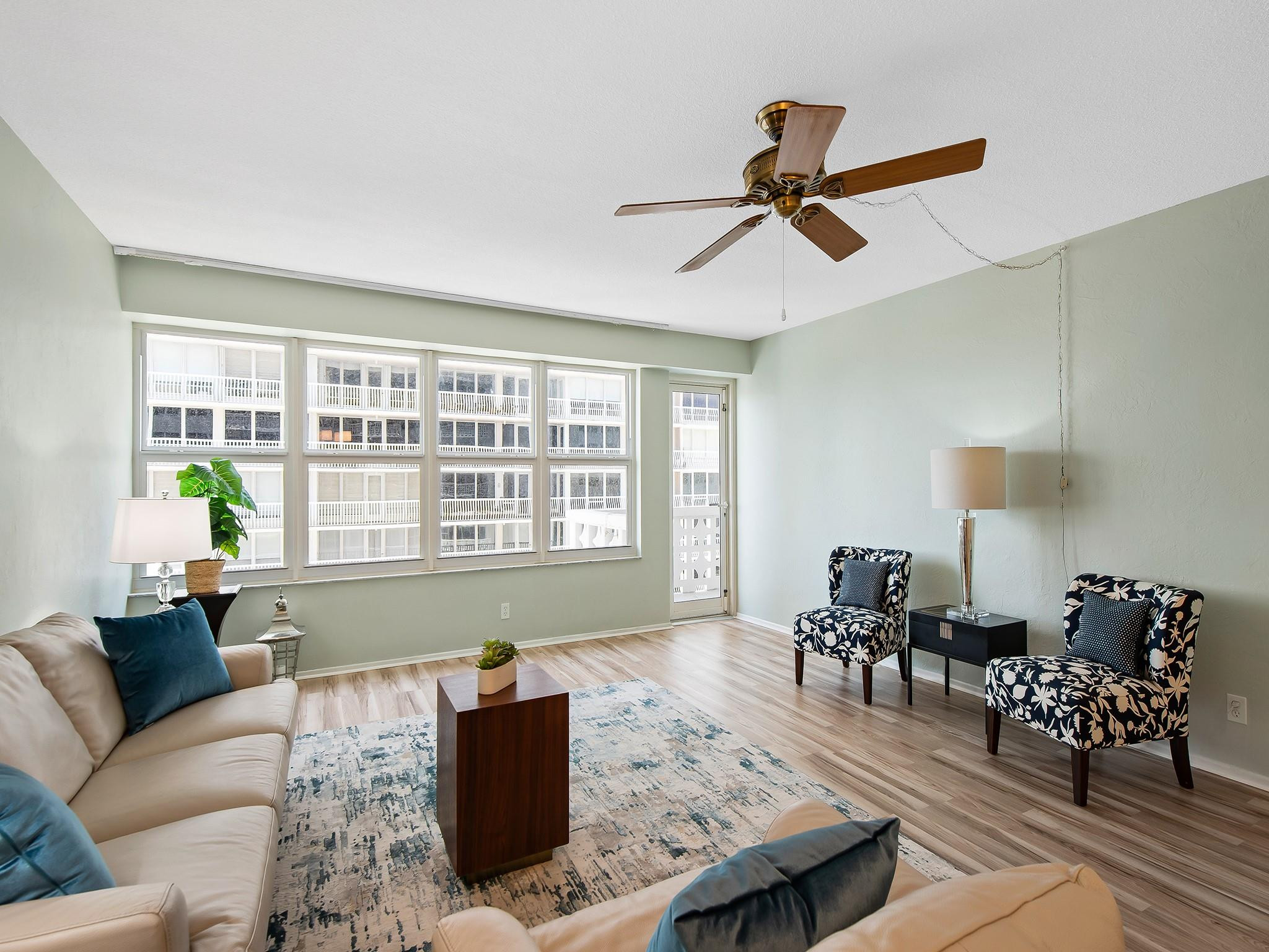 OCEAN SUMMIT - Residential
