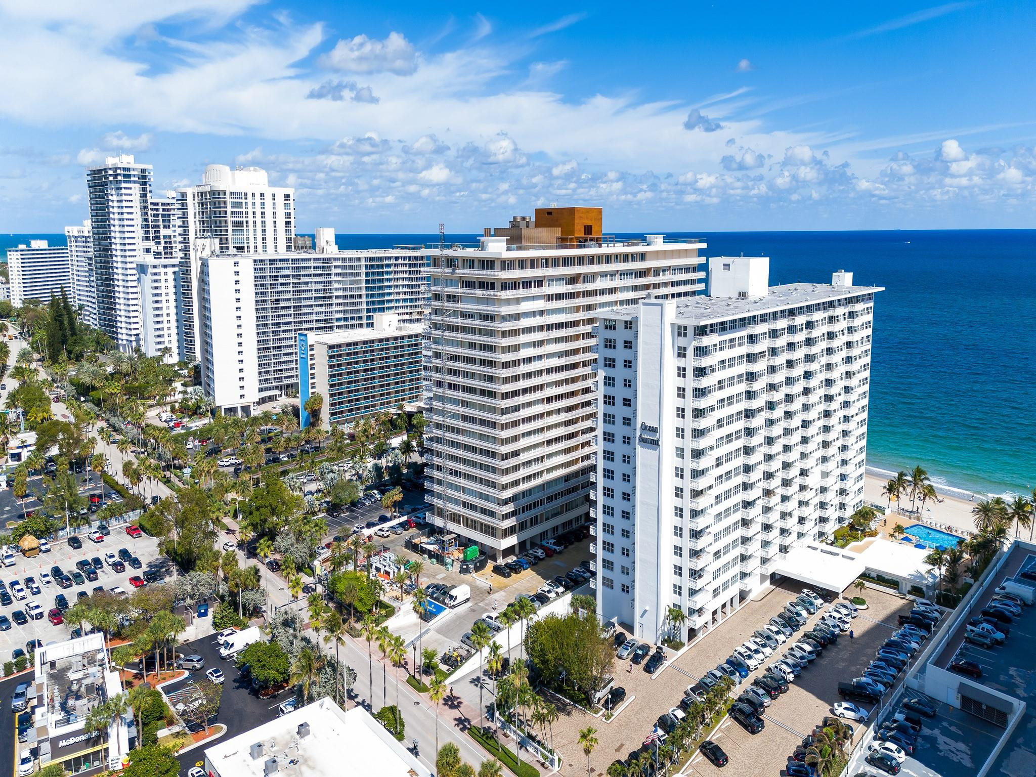 OCEAN SUMMIT - Residential