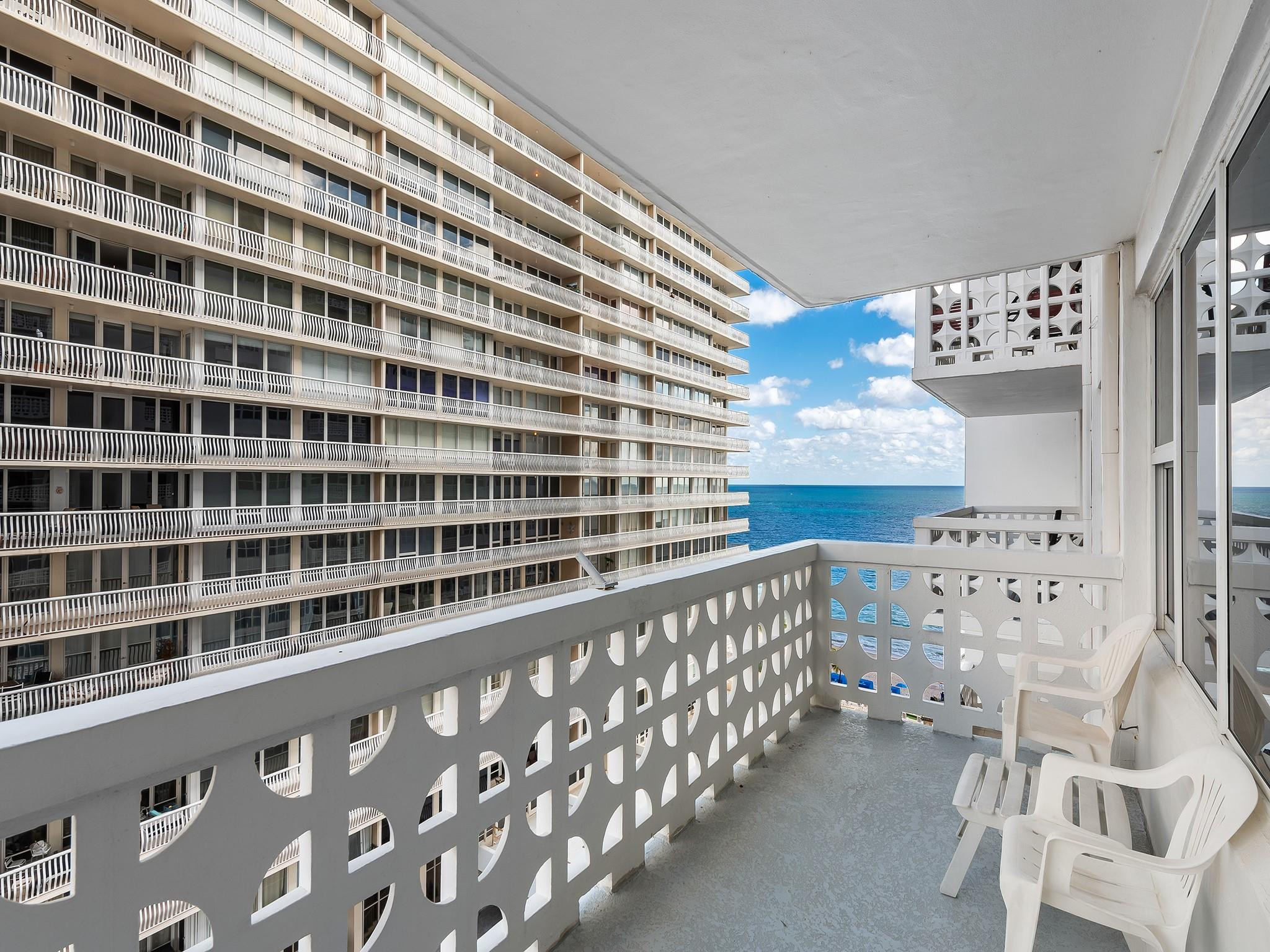 OCEAN SUMMIT - Residential