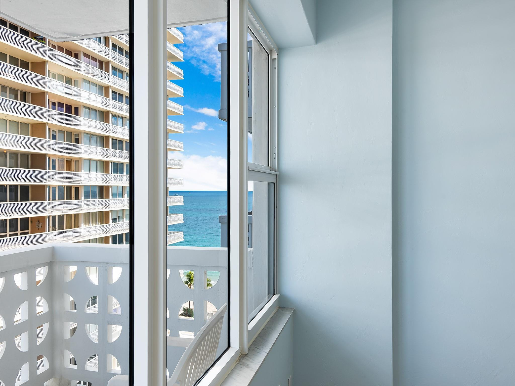 OCEAN SUMMIT - Residential