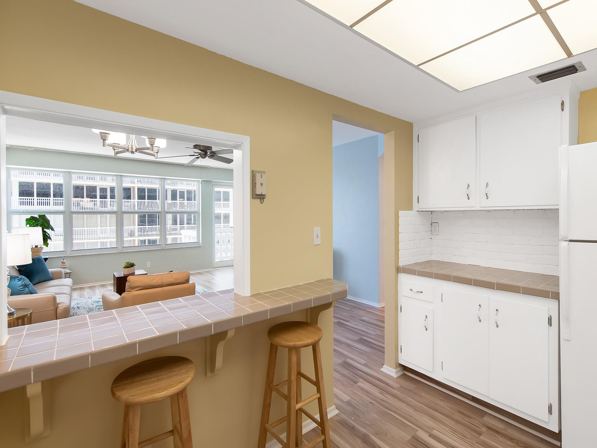 OCEAN SUMMIT - Residential