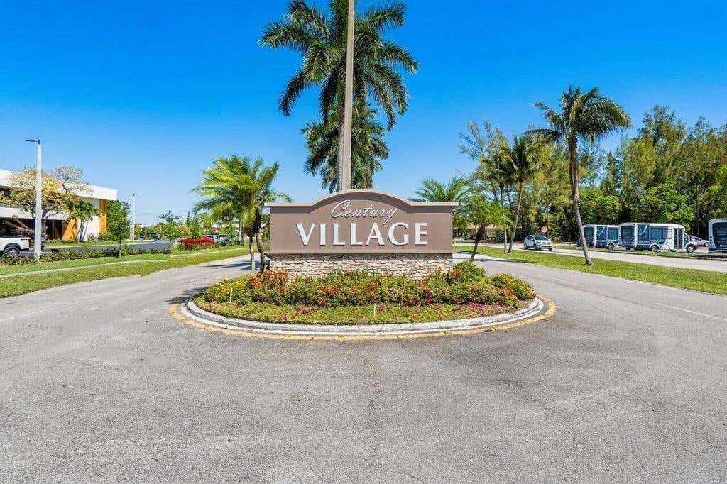 Photo of 211 GREENBRIER A #211, West Palm Beach, FL 33417 (MLS # B26069065)