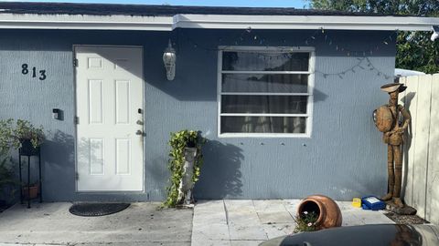 813 Fairview Street Lake Worth FL 33461