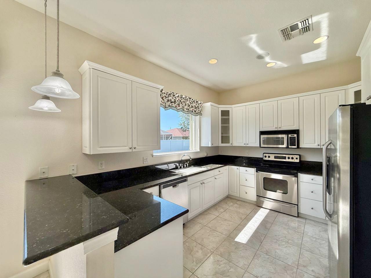 PORT ST LUCIE SECTION 44 - Residential Lease