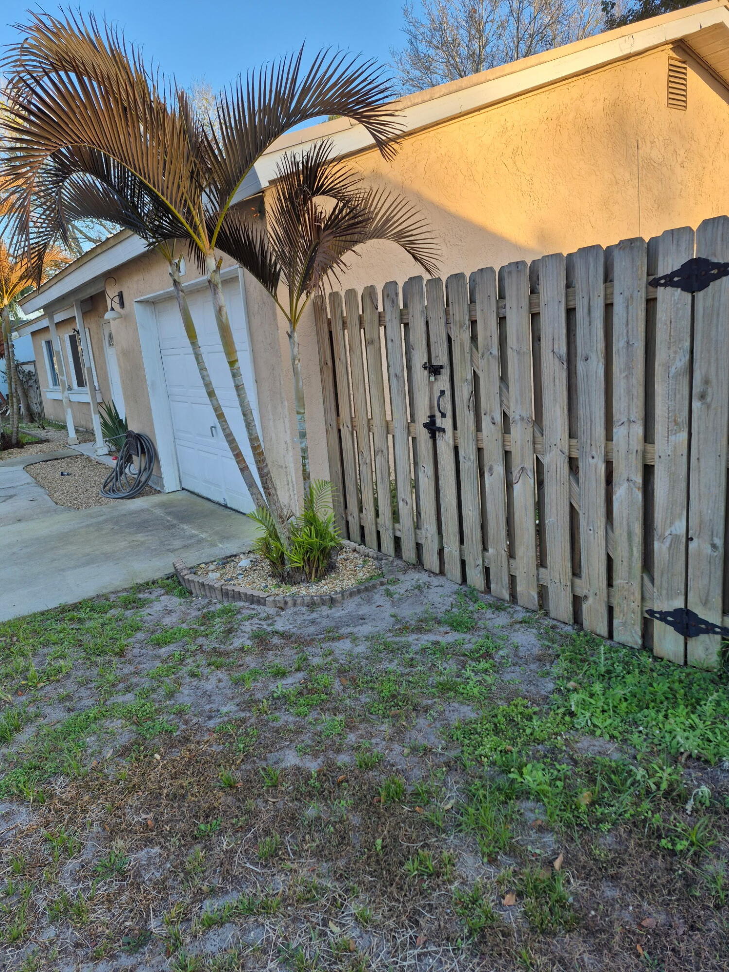 VERO BEACH HIGHLANDS UNIT 5 - Residential