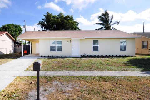 2948 Avenue H W Riviera Beach FL 33404