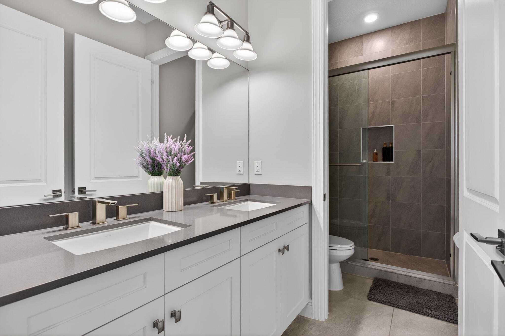 PARKLAND BAY - Residential