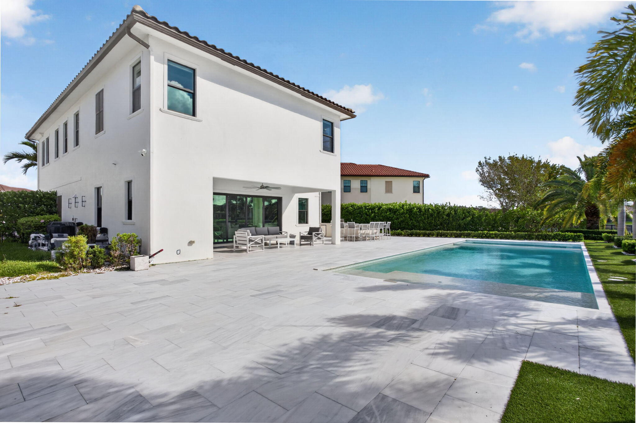 PARKLAND BAY - Residential