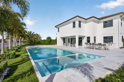 Tiny photo for 11930 Watermark Way, Parkland, FL 33076 (MLS # B26018368)