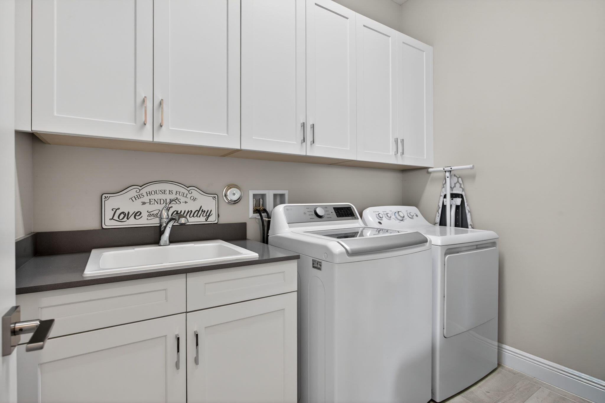 PARKLAND BAY - Residential