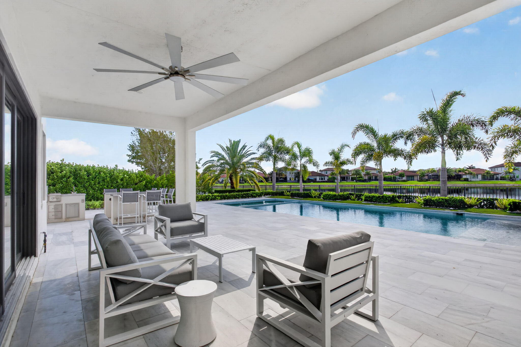 PARKLAND BAY - Residential