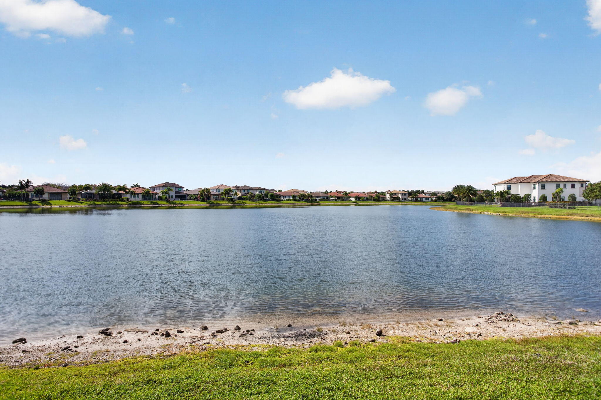 PARKLAND BAY - Residential