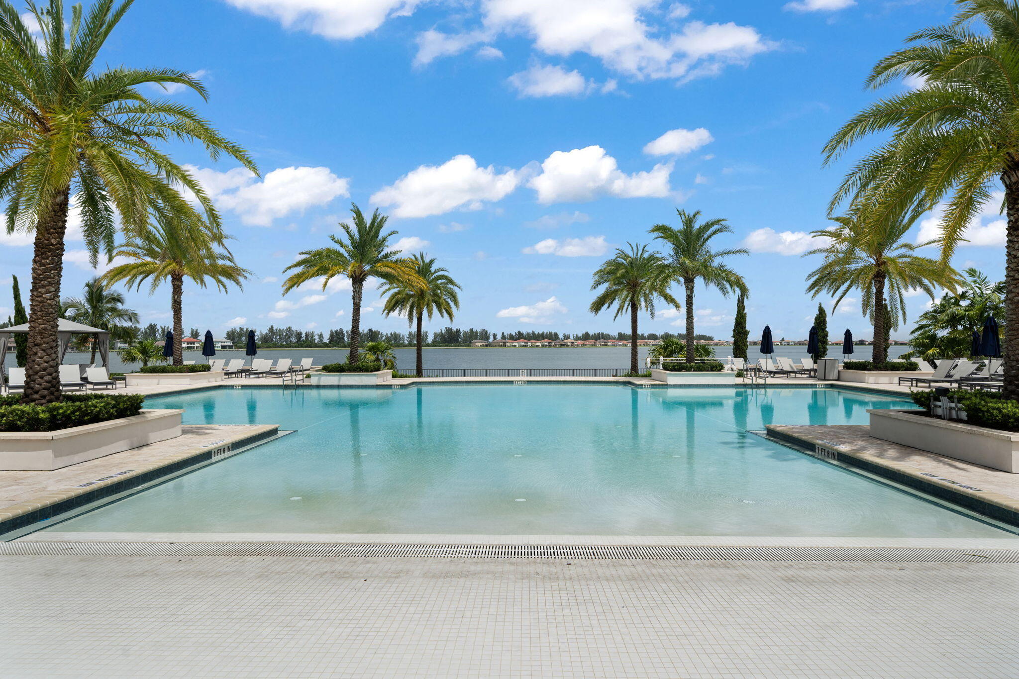 PARKLAND BAY - Residential