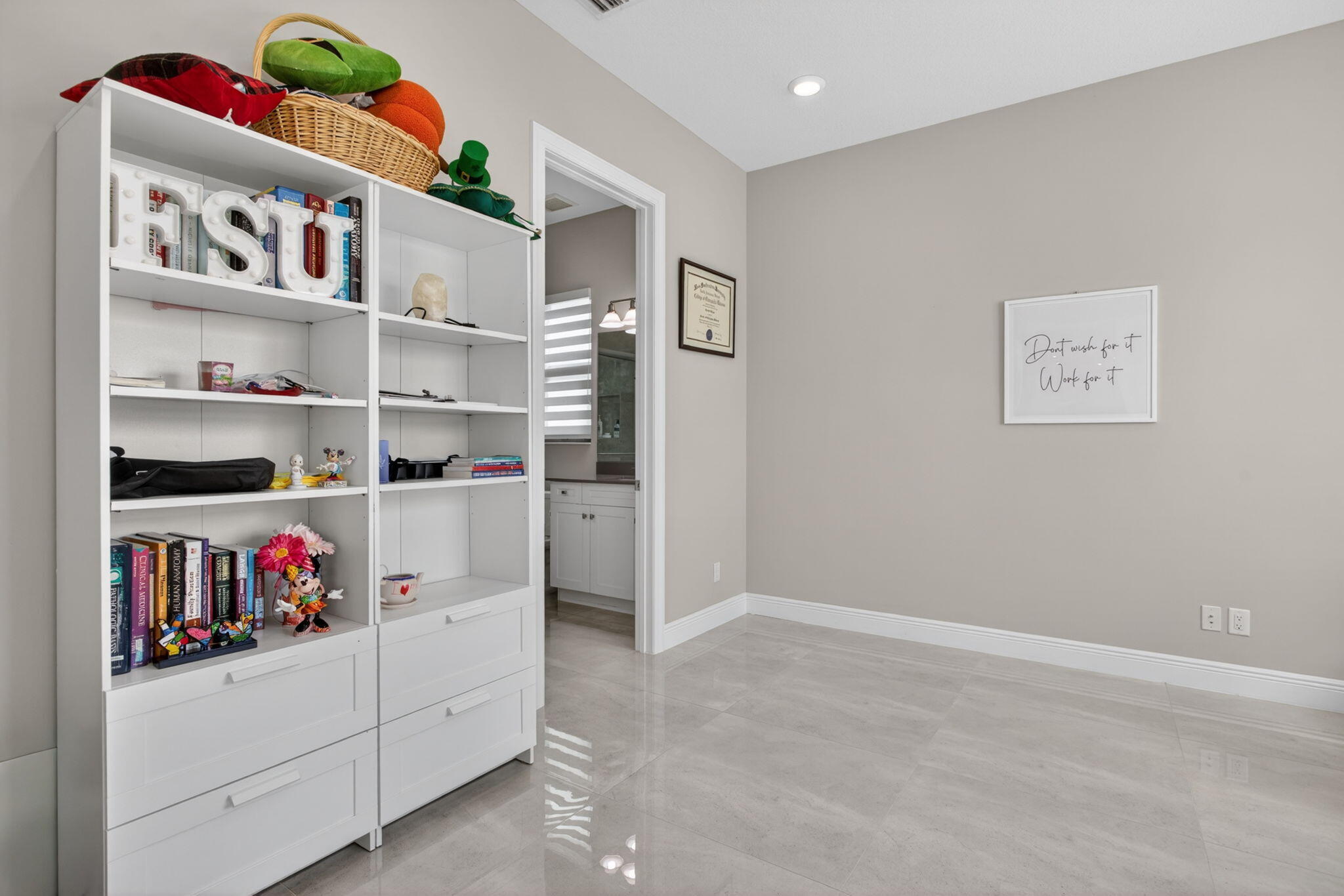 PARKLAND BAY - Residential