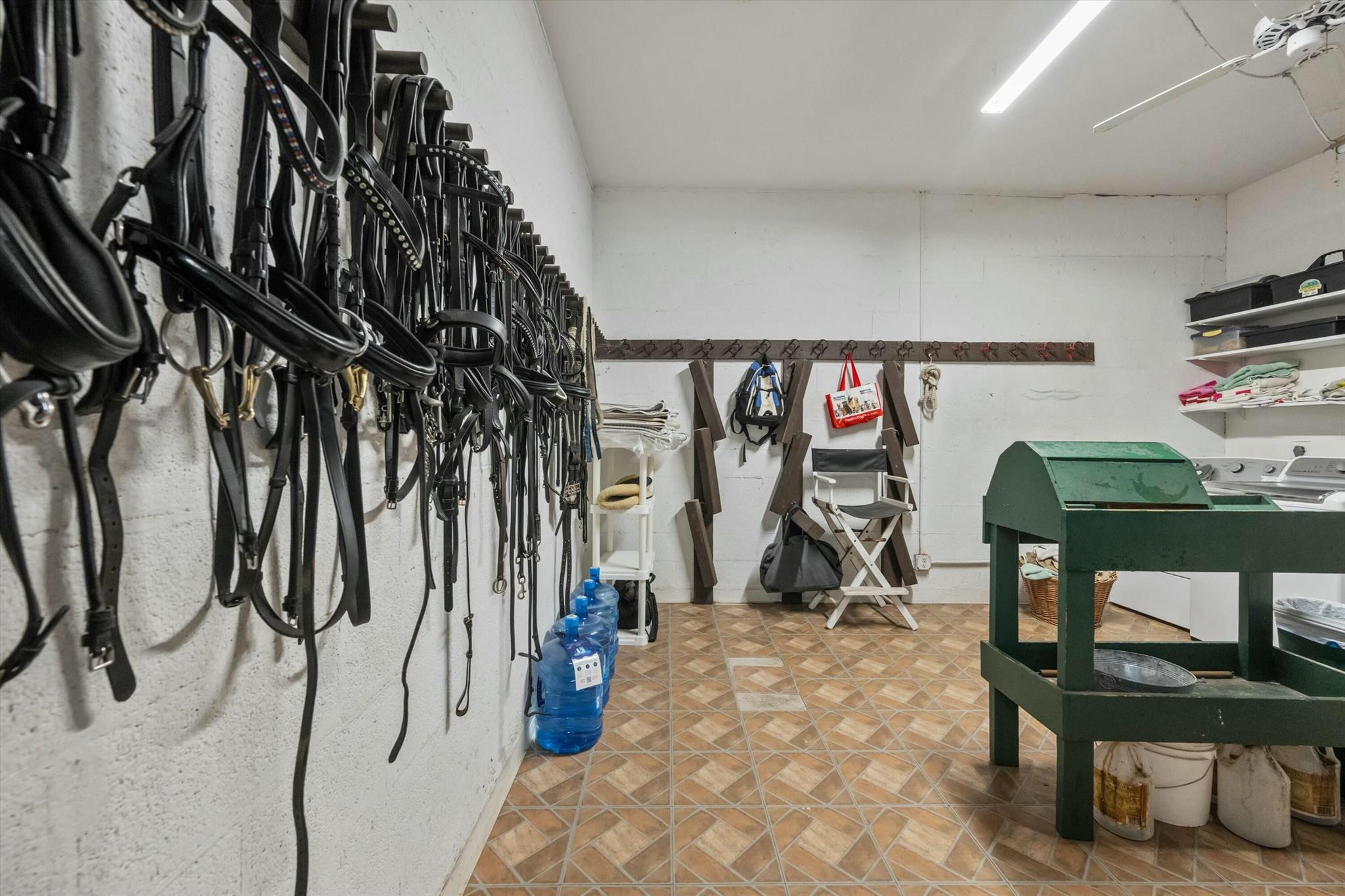 SOUTHFIELDS WELLINGTON CO - Land