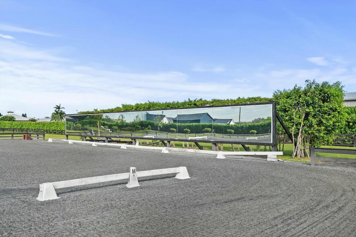 SOUTHFIELDS WELLINGTON COUNTRY - Land