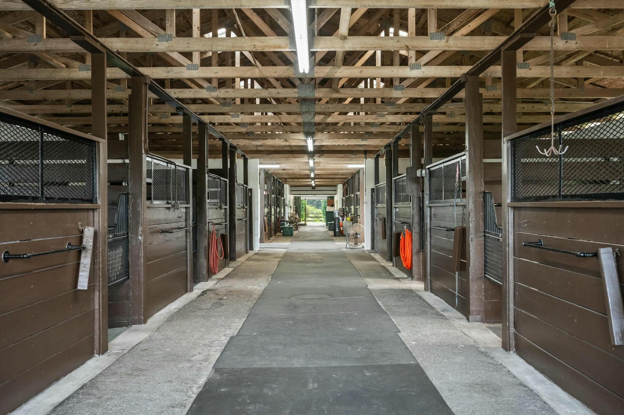 SOUTHFIELDS WELLINGTON CO - Land