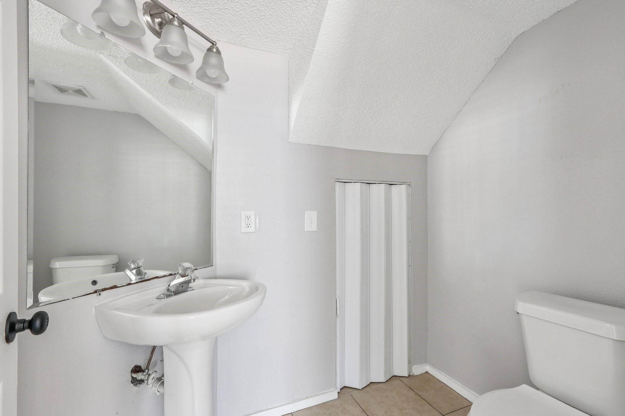 RIVERWALK AT WATERSIDE - Residential Lease