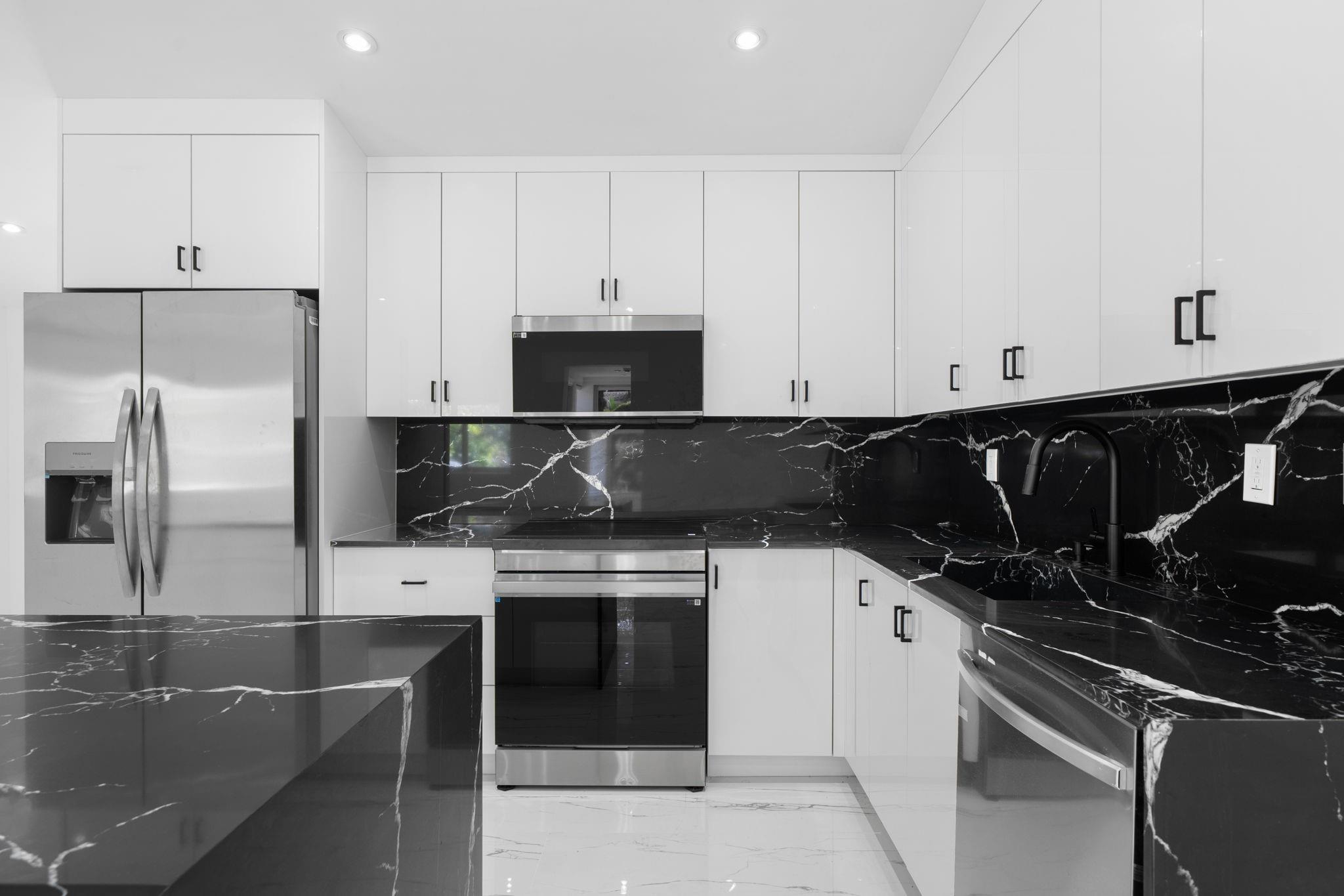 Lakeway Add 30-36 B - Residential