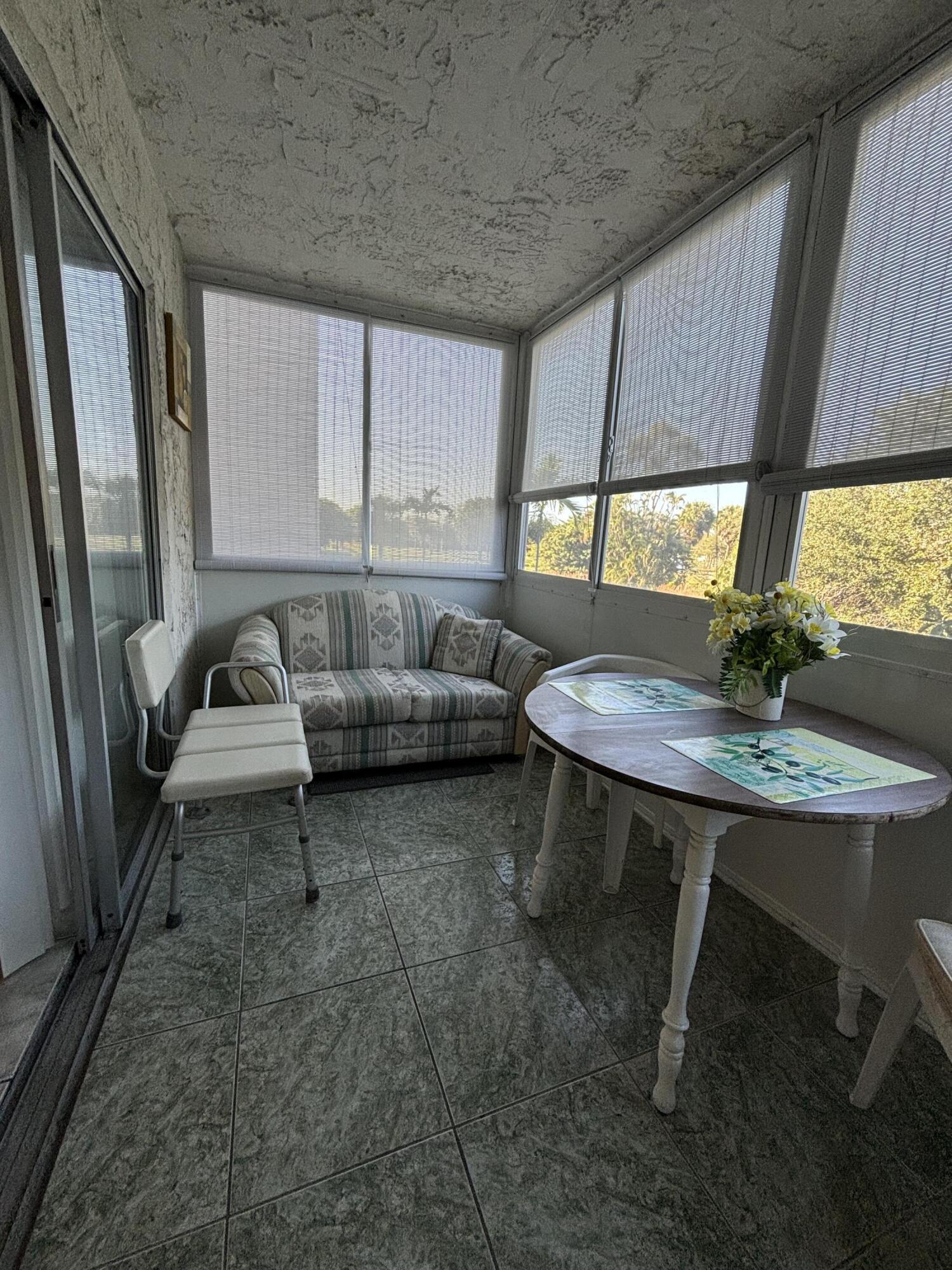 LAKESIDE VILLAGE CONDO 10 - Residential