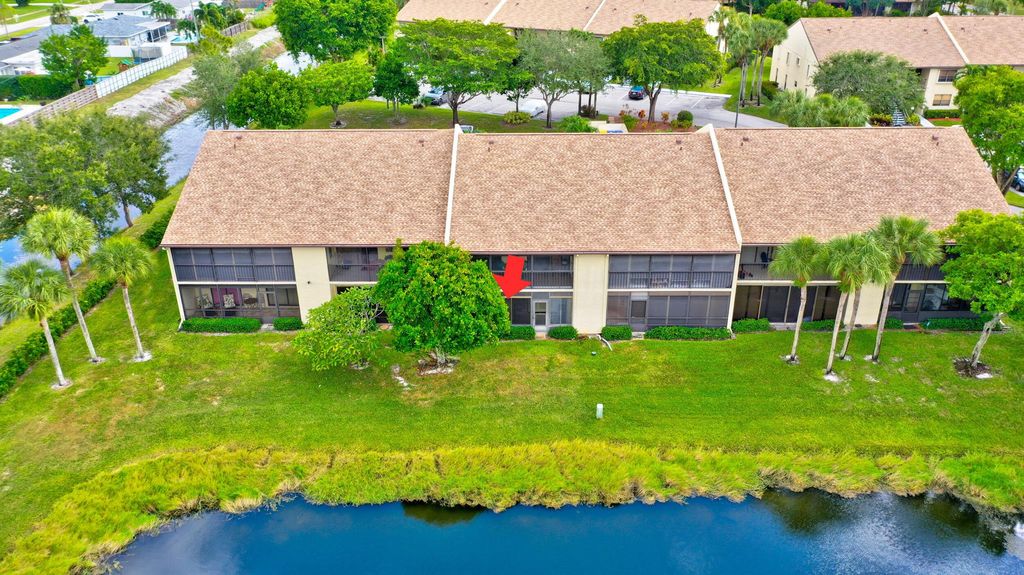 Photo of 3529 Englewood Drive #314, Lake Worth, FL 33467 (MLS # R10933464)