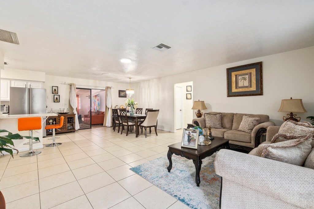 Photo of 287 SW Moselle Avenue, Port Saint Lucie, FL 34984 (MLS # R10972964)