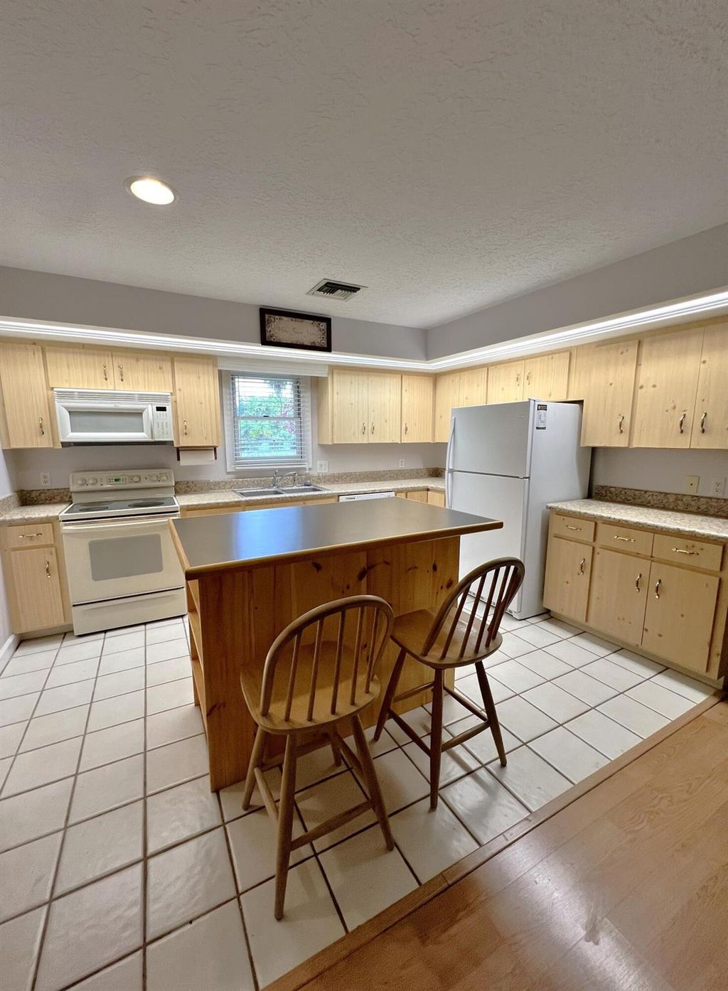 Photo of 5605 SW Evans Drive, Stuart, FL 34997 (MLS # R11097107)