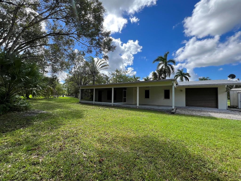 Photo of 5605 SW Evans Drive, Stuart, FL 34997 (MLS # R11097107)