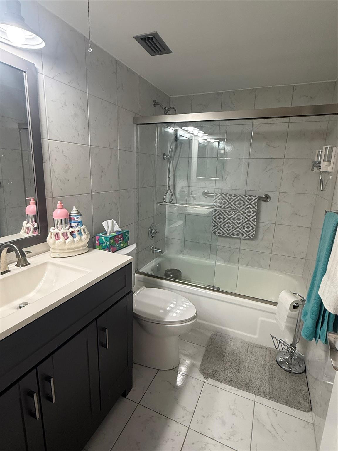 VILLAGES OF ORIOLE ABBEY CONDO - Residential Lease
