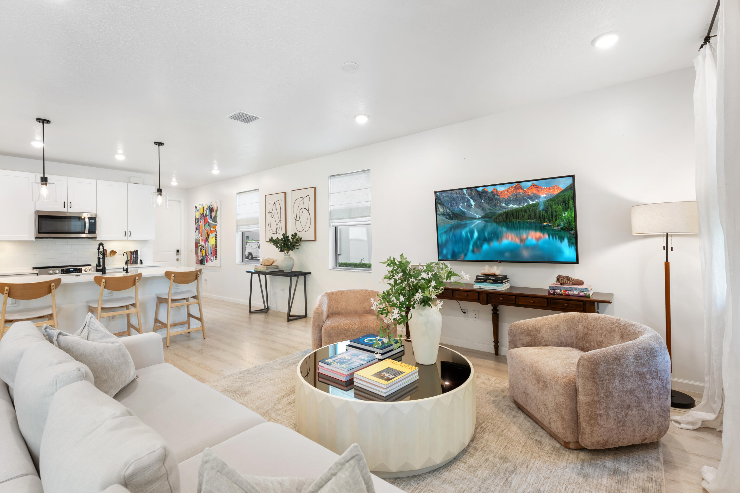ENCLAVE AT MANGONIA PARK - Residential