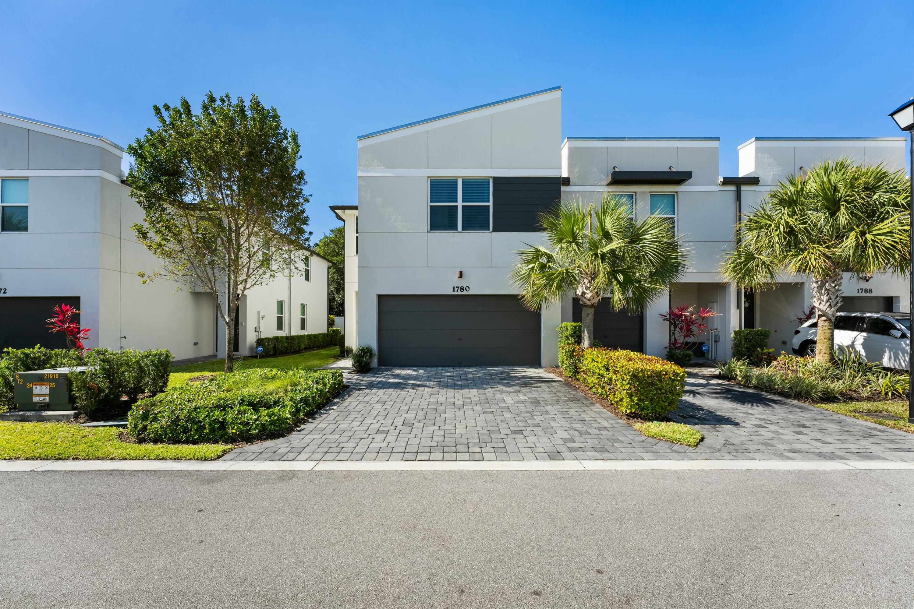 ENCLAVE AT MANGONIA PARK - Residential