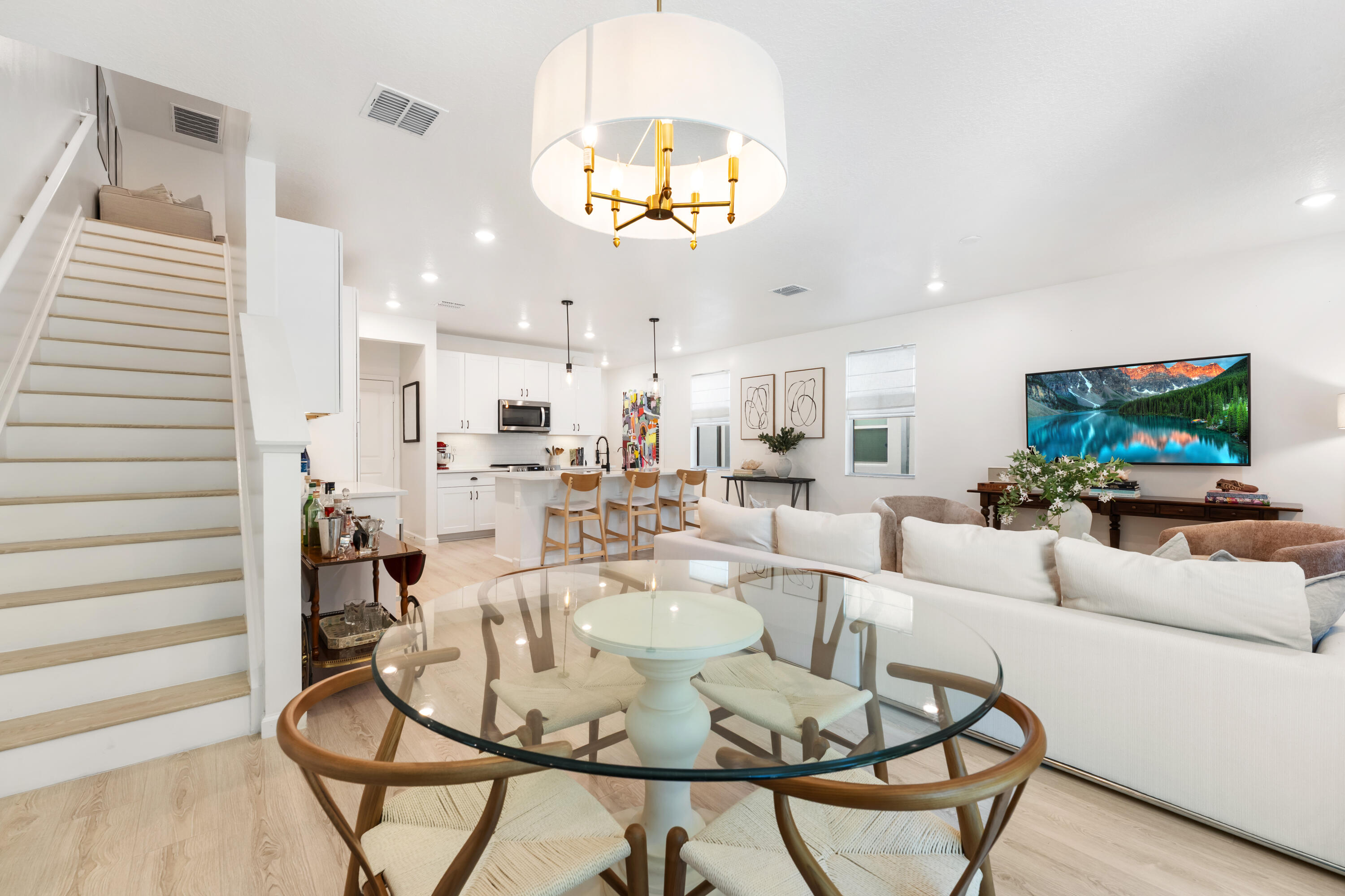 ENCLAVE AT MANGONIA PARK - Residential