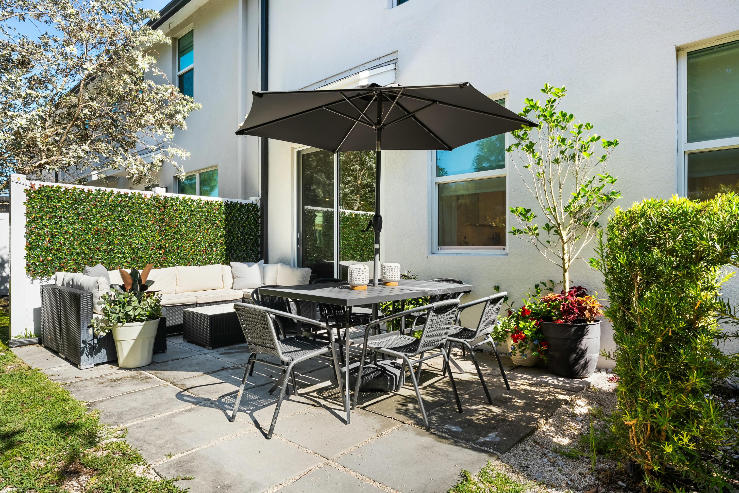 ENCLAVE AT MANGONIA PARK - Residential