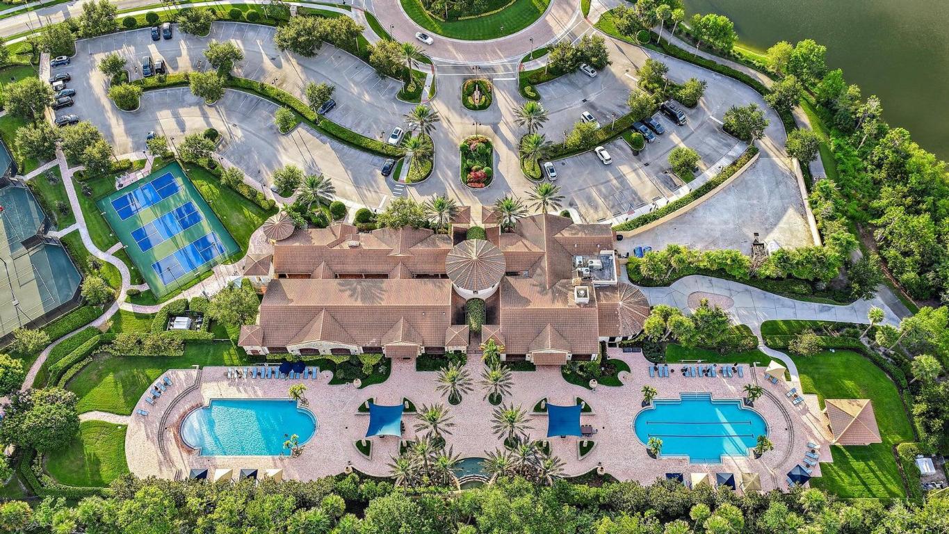 JUPITER COUNTRY CLUB - Residential