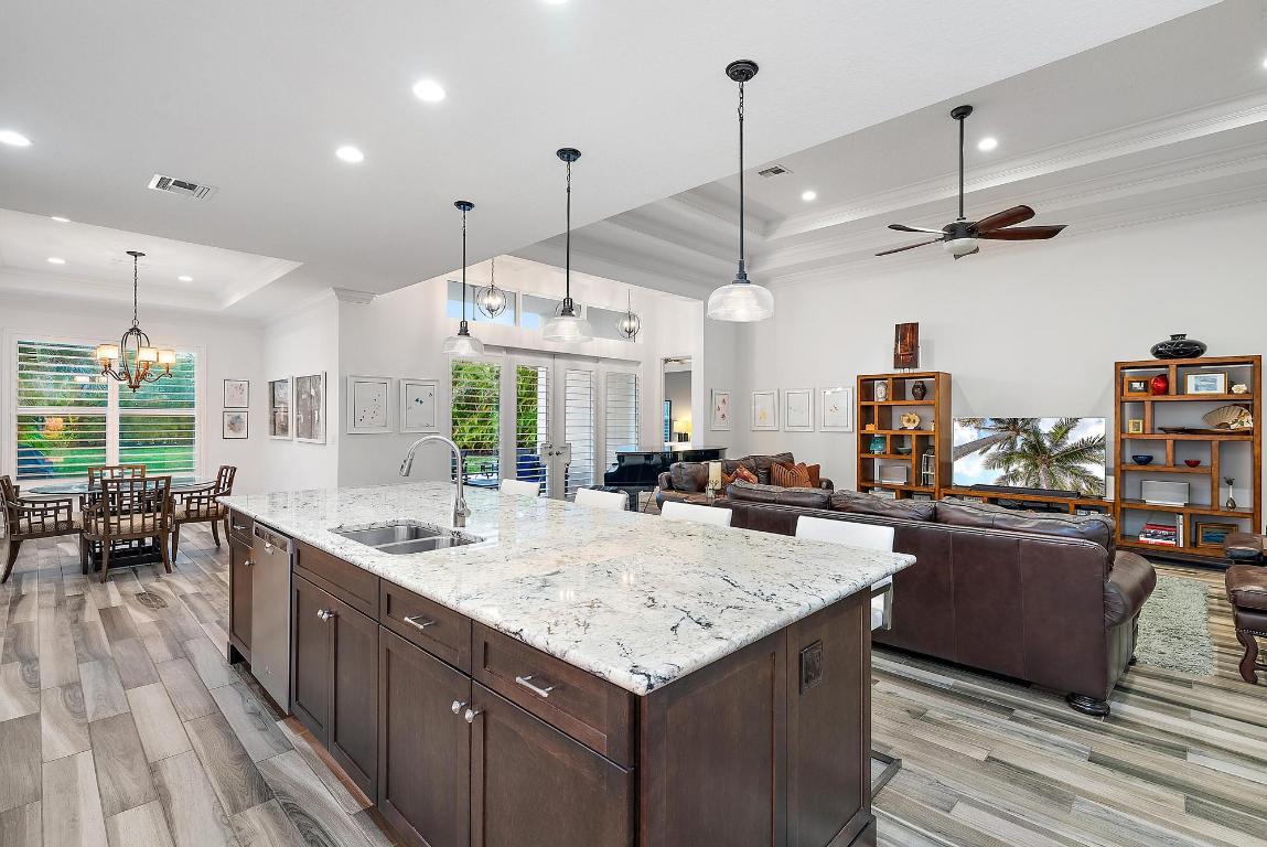 JUPITER COUNTRY CLUB - Residential