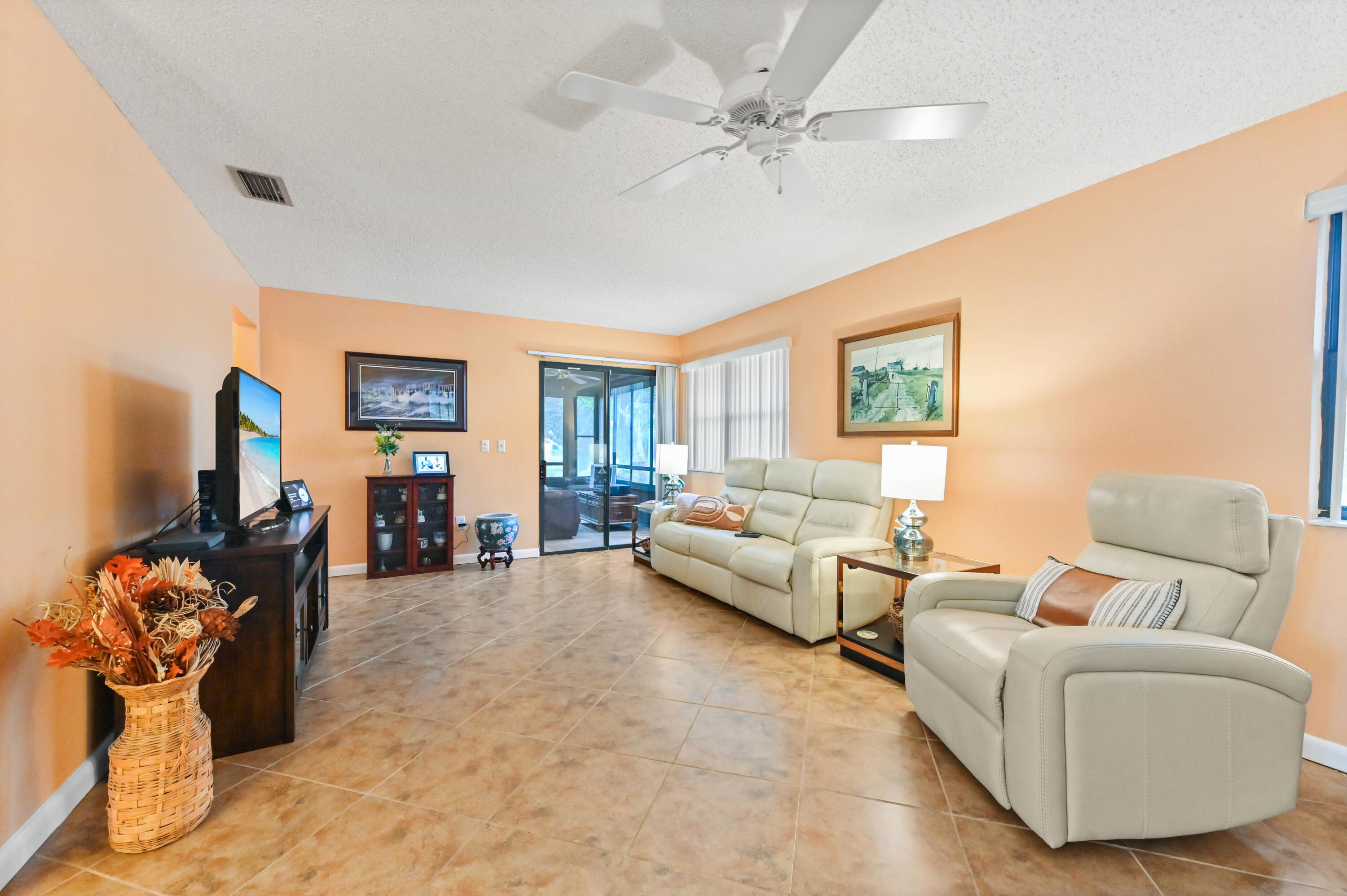 STRATHMORE GATE WEST - Residential