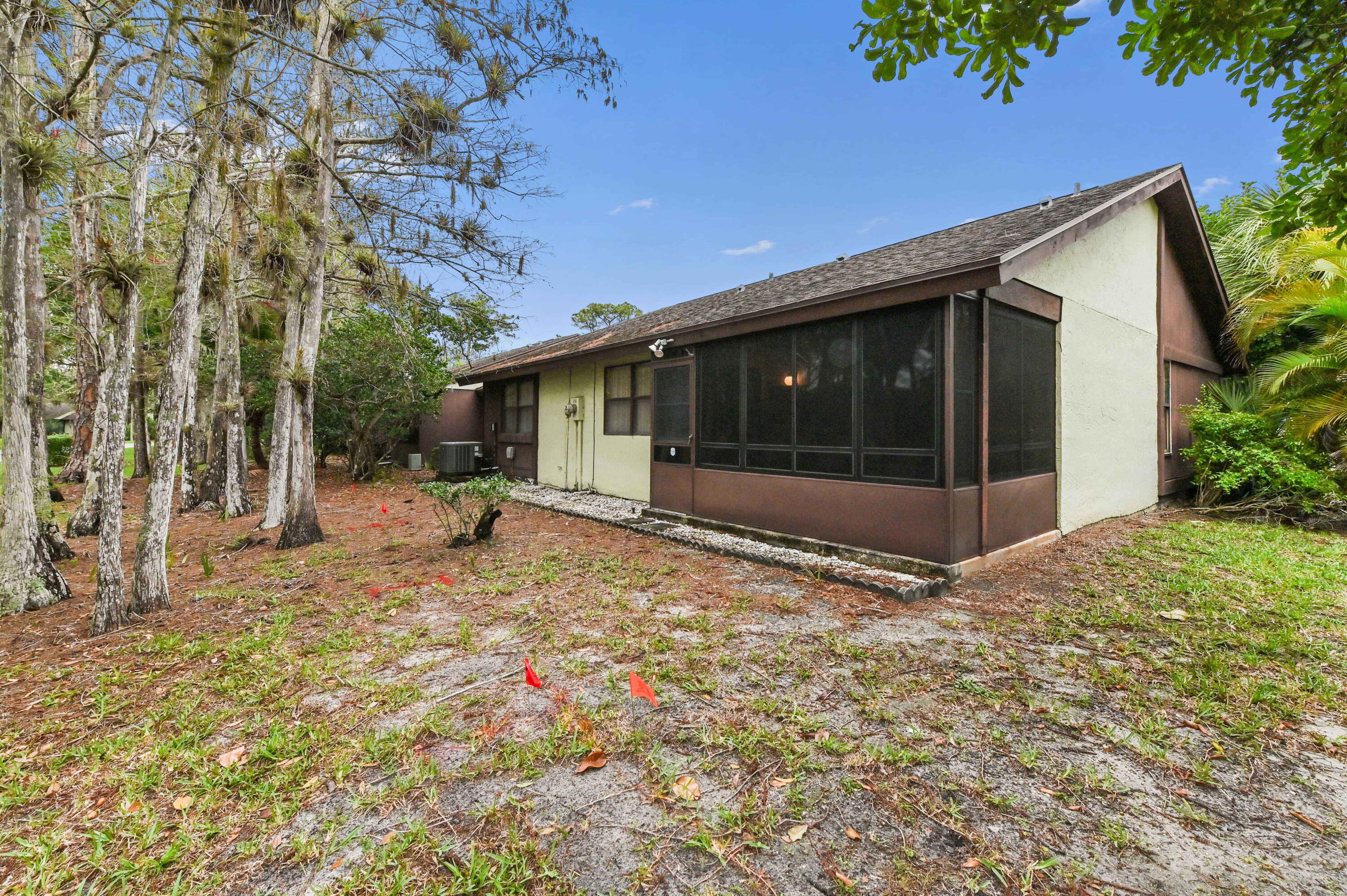 STRATHMORE GATE WEST - Residential