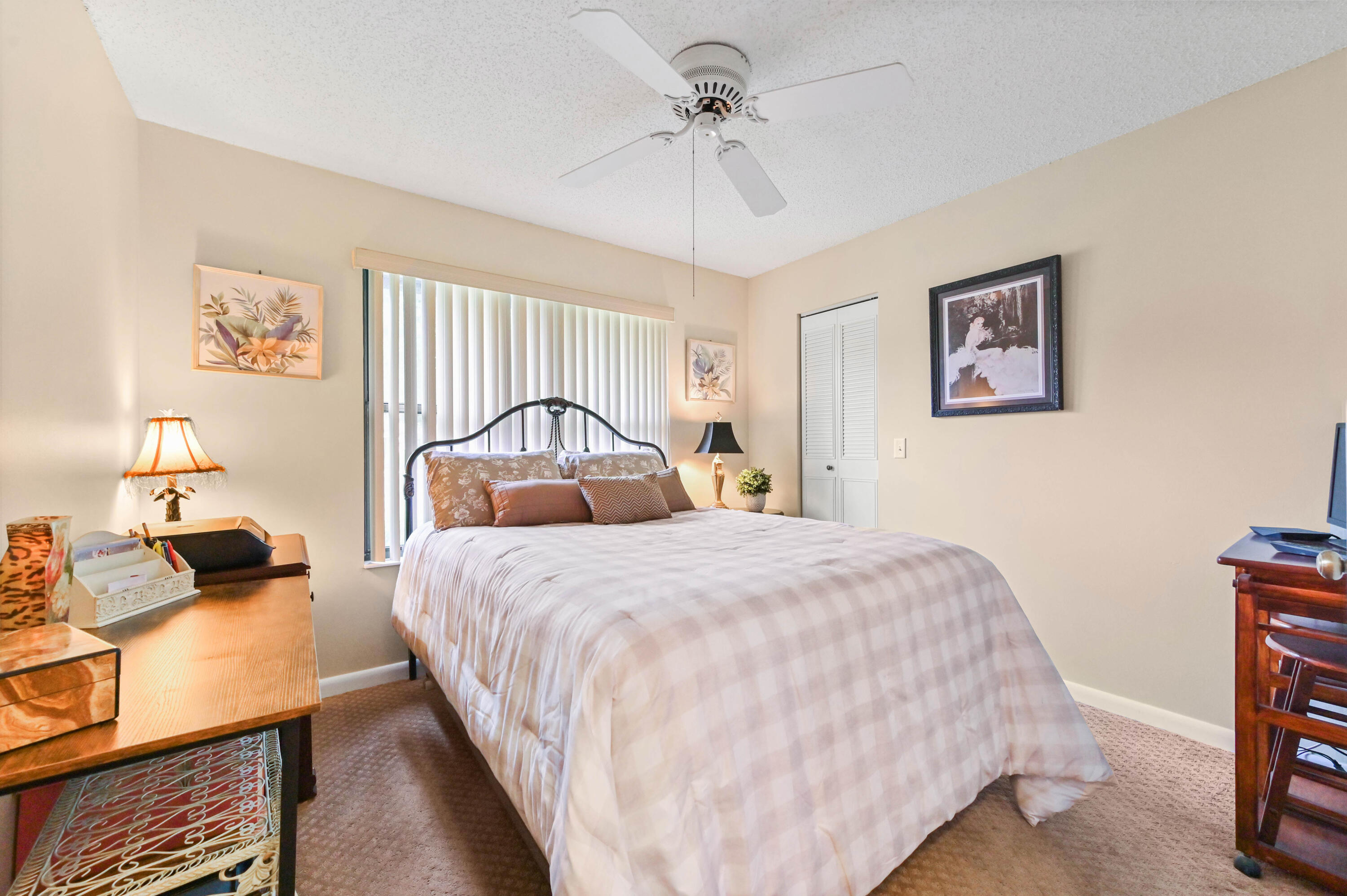 STRATHMORE GATE WEST - Residential