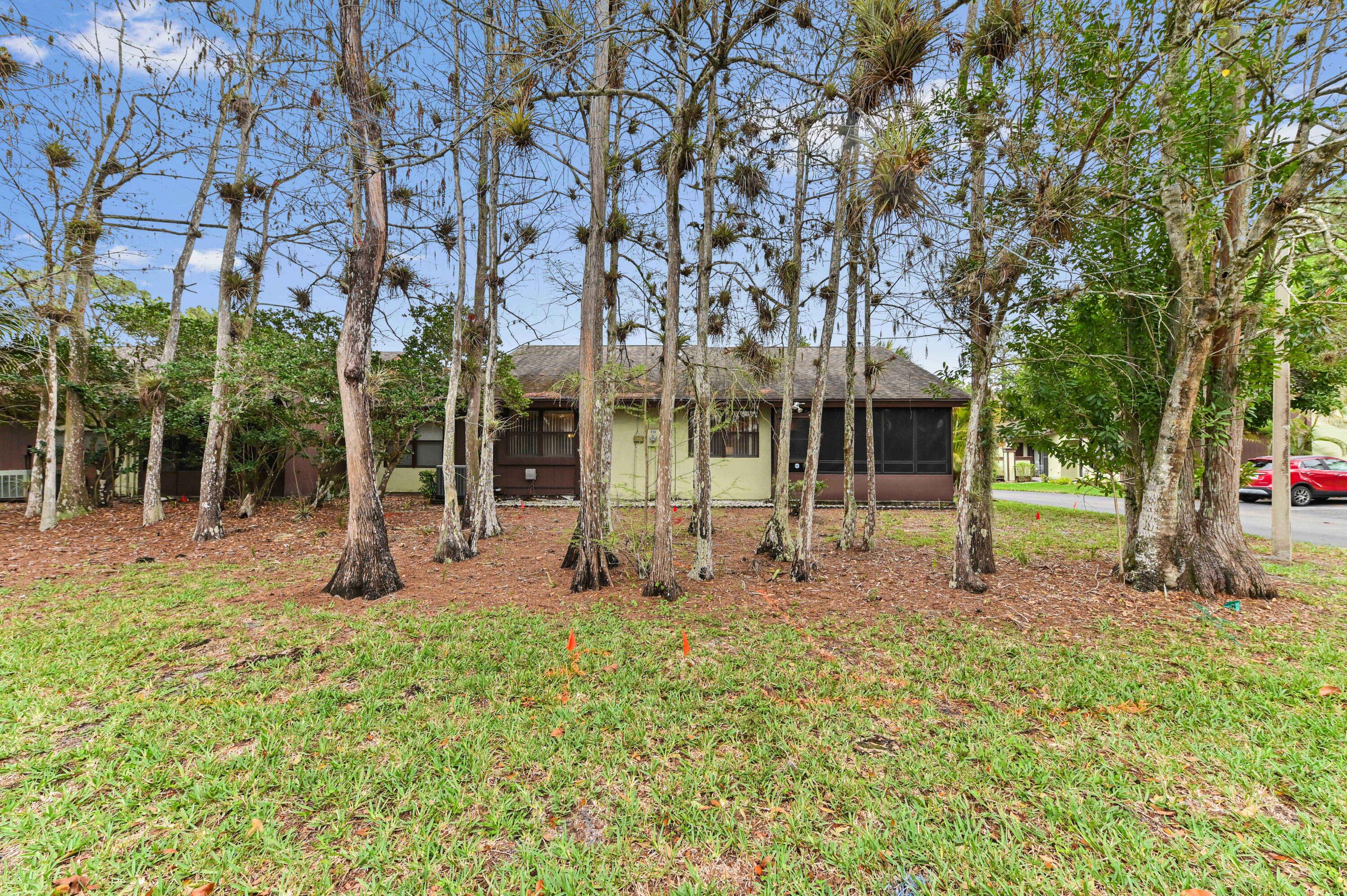 STRATHMORE GATE WEST - Residential