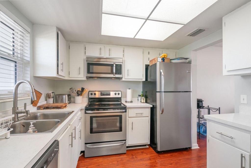 Photo of 236 Castlewood Drive #301, North Palm Beach, FL 33408 (MLS # R11084907)