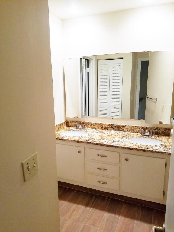 SEVEN SPRINGS 1 - Residential