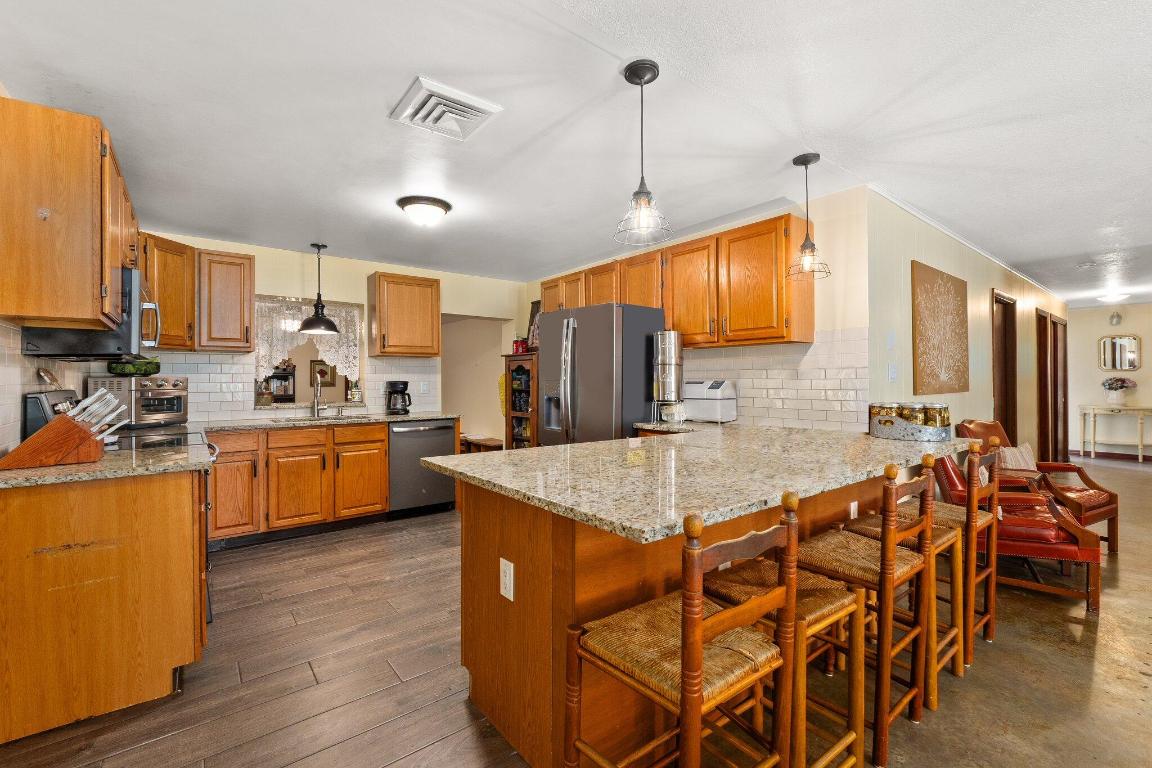 JONES ESTATES - Residential