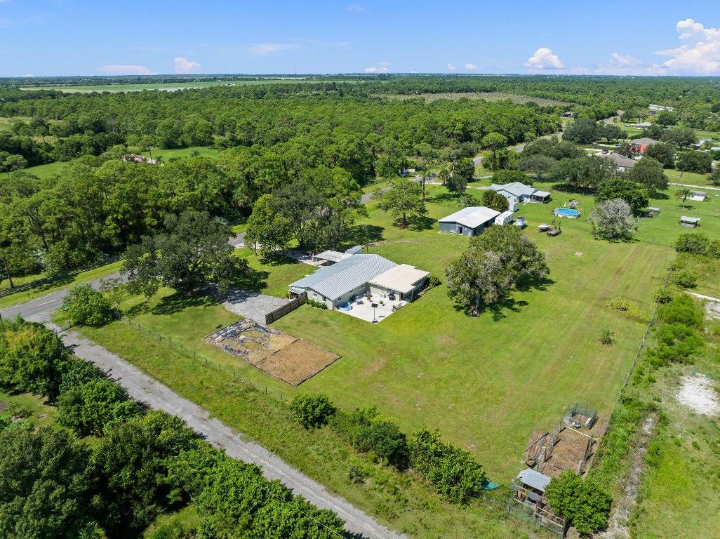 JONES ESTATES - Residential