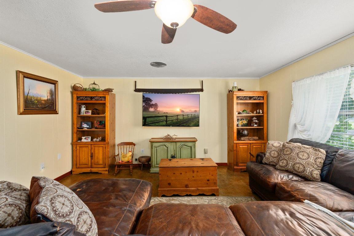 JONES ESTATES - Residential