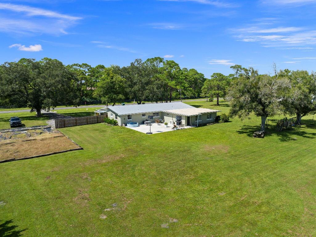 JONES ESTATES - Residential